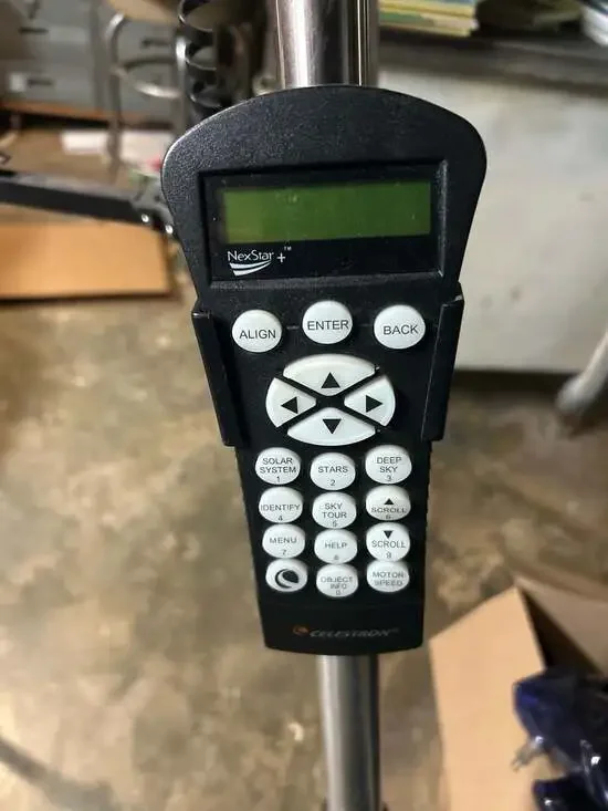 Celestron NexStar 90SLT Computerized Maksutov-Cassegrain Telescope 90mm - Picture 3 of 3